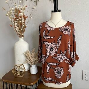 [14th & Union] Floral Mid-Sleeve Blouse